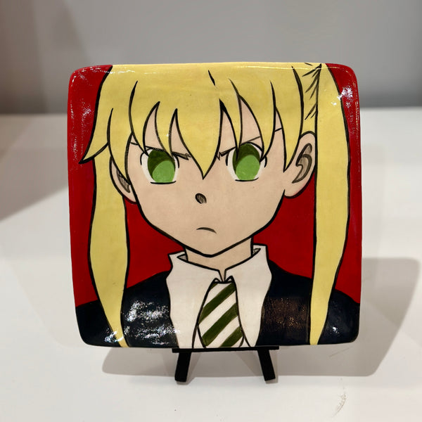 Maka Albarn Square Plate