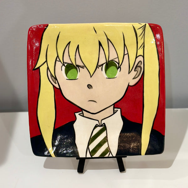 Maka Albarn Square Plate