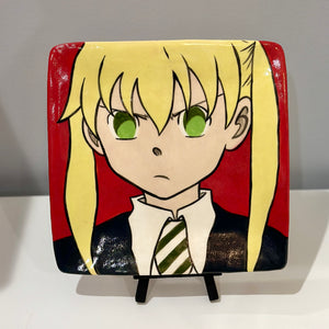 Maka Albarn Square Plate